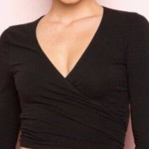 Brandy Melville Black Ribbed Criss Cross V Neck Top in XS/S